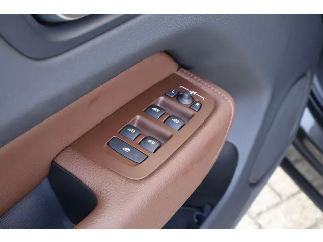 Volvo XC60 B5 Momentum Exclusive 2021 Benzine 24