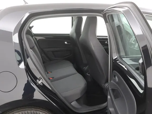 Volkswagen up! 1.0 2023 Benzine 19