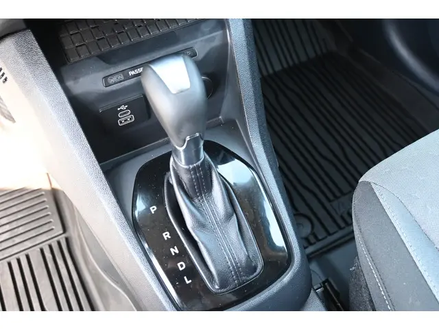 Ford Transit Courier 1.0i EcoBoost Limited 2024 Benzine 5