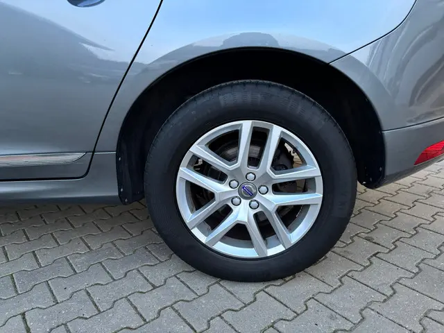 Volvo XC60 2.0 D4 FWD Polar+ | Harman/Kardon 2017 Diesel 8