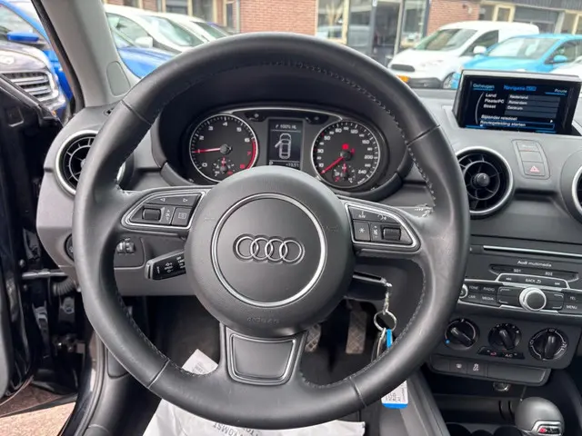 Audi A1 1.0 TFSI Pro Line Automaat 2016 Benzine 3