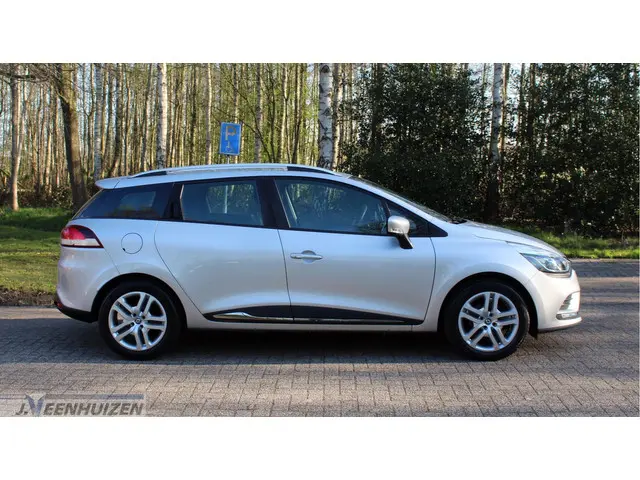 Renault Clio Estate 0.9 TCe Zen 2017 Benzine 8