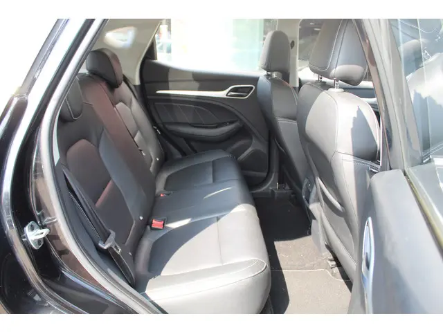 MG MG ZS EV Luxury 45 kWh//Pano//Camera!! 2019 Elektrisch 30