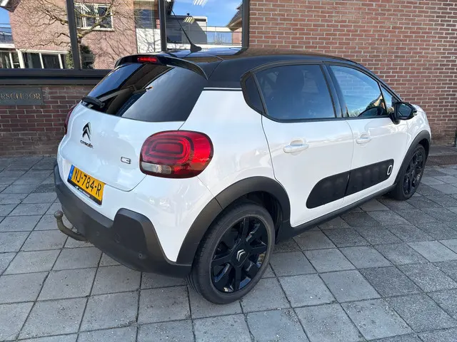 Citroën C3 1.2 PureTech Shine 2017 Benzine 3