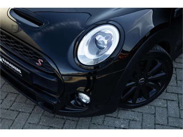 MINI Cooper S Mini Chili Serious Business 2015 Benzine 30