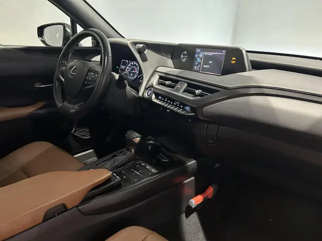 Lexus UX 250h Preference Line 2022 Hybride Benzine 25