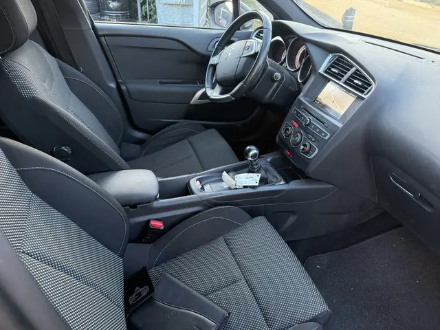 DS DS 4 PureTech Chic 2018 Benzine 14