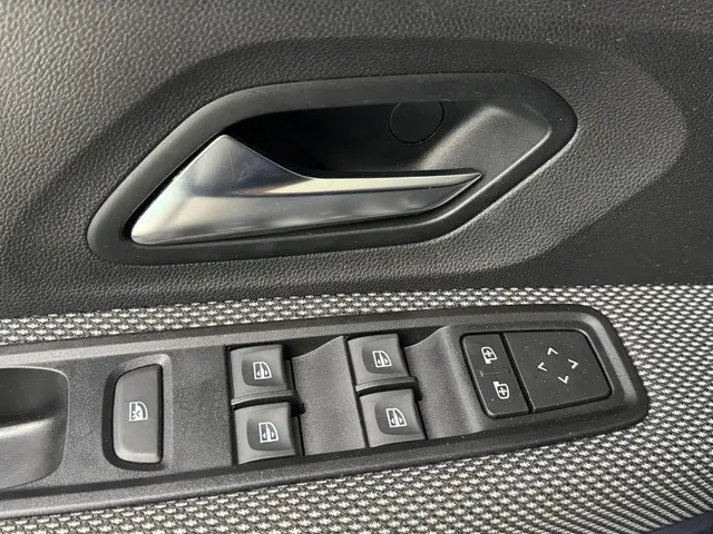 Dacia Sandero 1.0 TCe 90 Comfort 2023 Benzine 16
