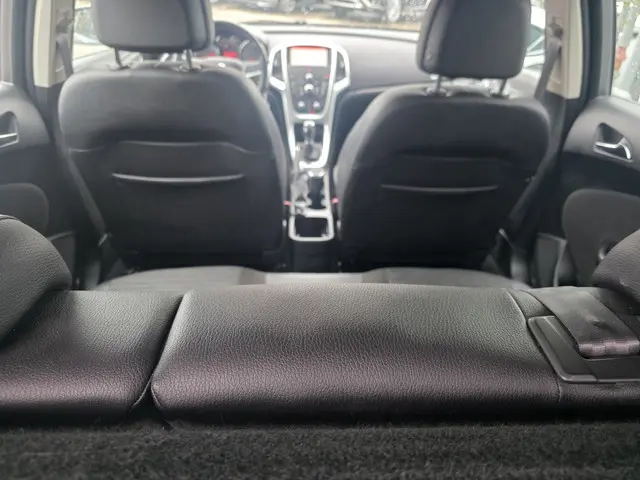 Opel Astra 1.4 Turbo Design Edition 2014 Benzine 7