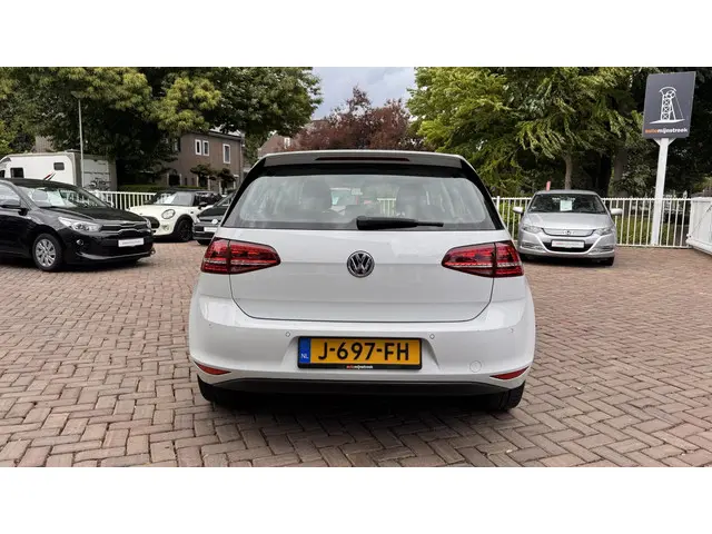 Volkswagen e-Golf e-Golf 2015 Elektrisch 8
