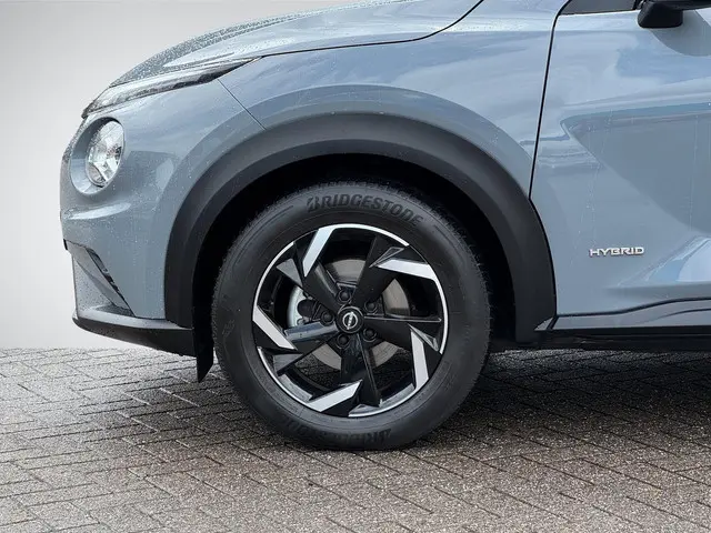 Nissan Juke 1.6 Hybrid N-Connecta 2024 Hybride Benzine 8