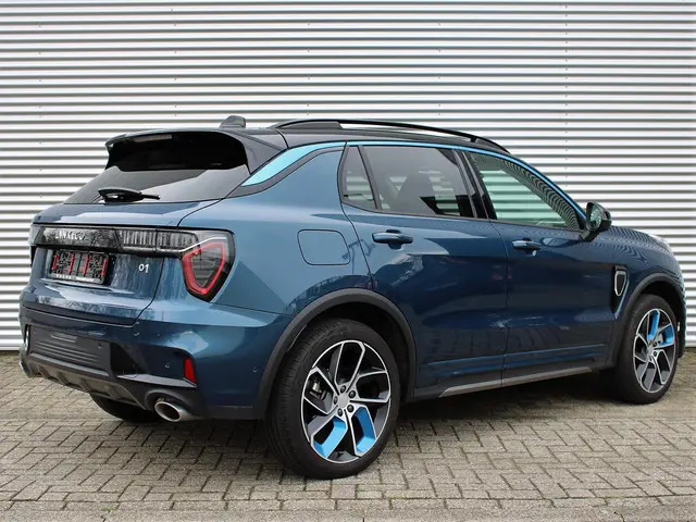 Lynk & Co 01 1.5 2025 Hybride Benzine 2