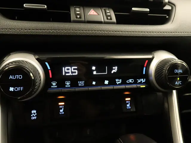 Toyota RAV4 2.5 Hybrid Style 2021 Hybride Benzine 32