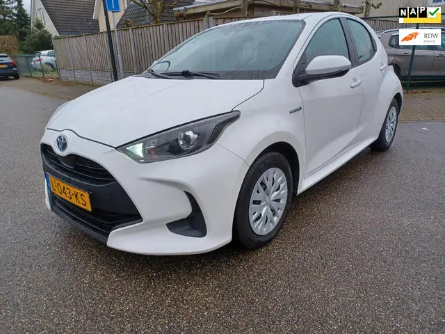 Toyota Yaris 1.5 Hybrid Active 2021 Hybride Benzine