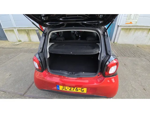 Smart Forfour 1.0 Pure 2016 Benzine 32