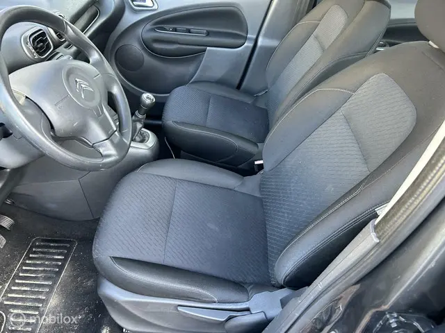 Citroën C3 Picasso 1.4 VTi Attraction * MPV * 2013 Benzine 8