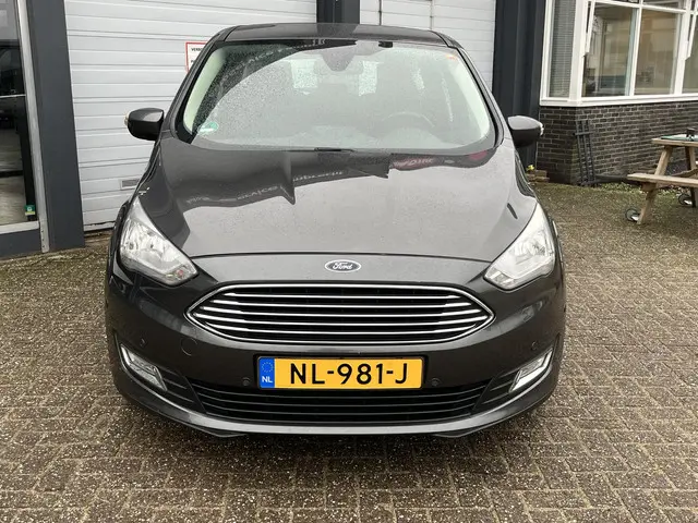 Ford C-MAX 1.0 Titanium 2017 Benzine 12