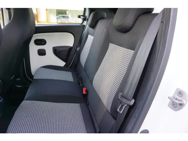 Renault Twingo 1.0 SCe Expression 2015 Benzine 12