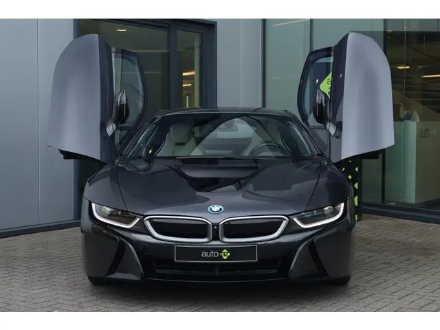 BMW i8 1.5 2015 Hybride Benzine 11