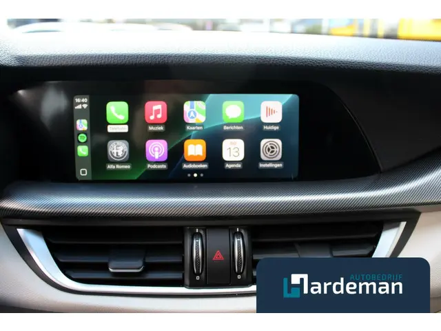 Alfa Romeo Stelvio 2.0 T AWD Veloce Carplay 2021 Benzine 15
