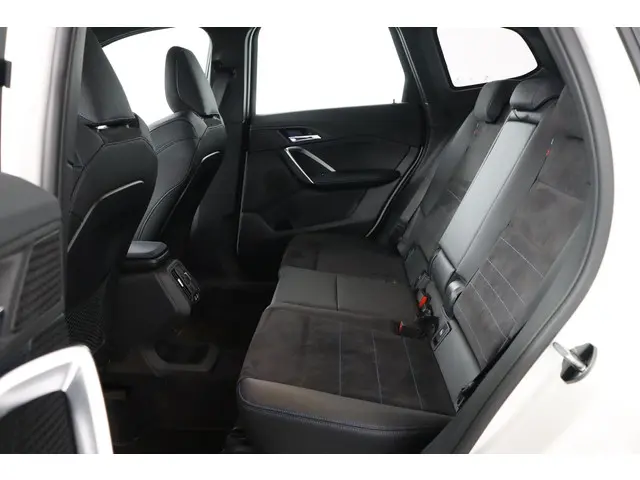 BMW X1 sDrive18i 2023 Benzine 15