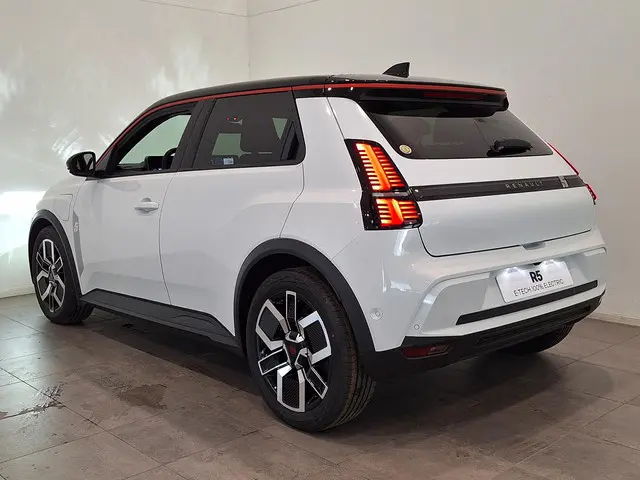 Renault 5 Urban Range Techno 40 kWh 2025 Elektrisch 2