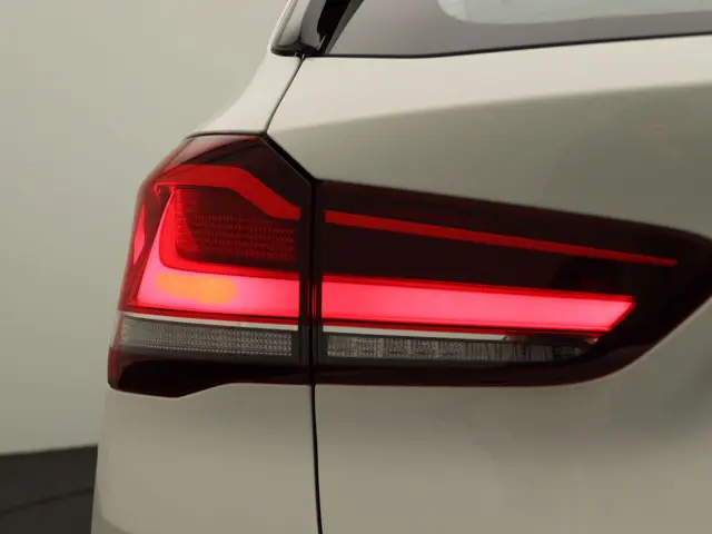 BMW X1 xDrive25e 2022 Hybride Benzine 9