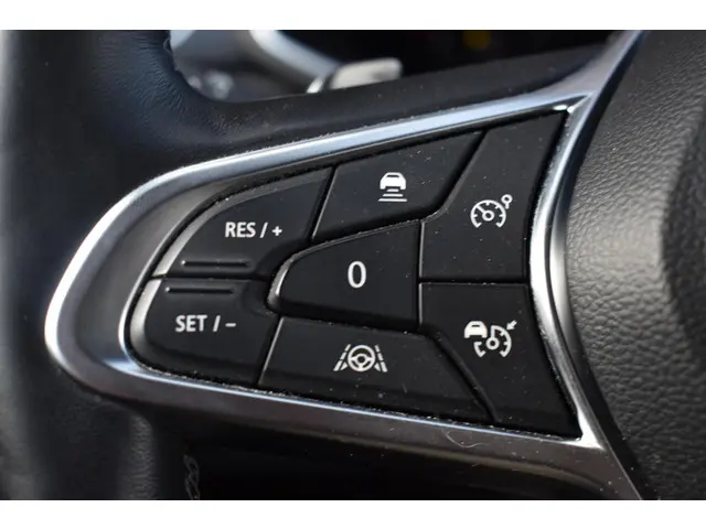 Renault Captur Tce 160 Mild Hybrid Iconic 2022 Benzine 19