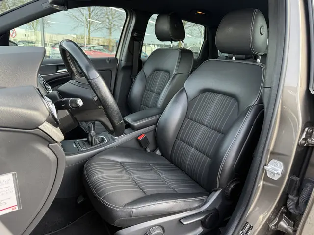 Mercedes-Benz B-Klasse 180 Prestige 2014 Benzine 4