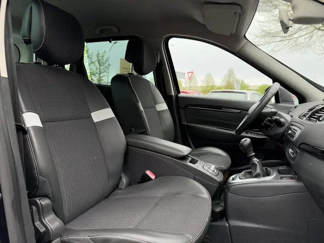 Renault Scénic 1.5 dCi Bose 2012 Diesel 6
