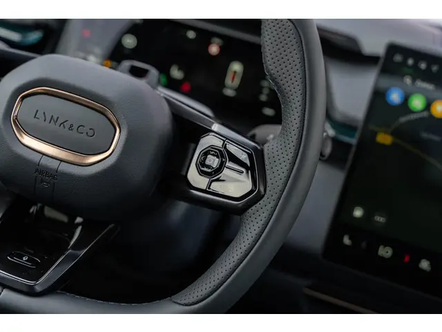 Lynk & Co 08 1.5 More 2025 Hybride Benzine 13