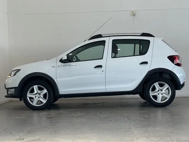 Dacia Sandero Stepway 0.9 TCe 90 Lauréate 2015 Benzine 4