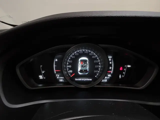 Volvo V40 1.5 T2 Nordic+ 2017 Benzine 17