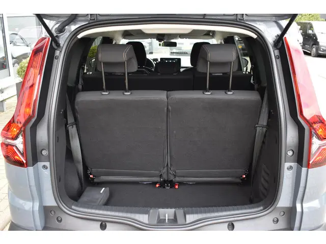 Dacia Jogger Hybrid 140 Extreme 2024 Hybride Benzine 12