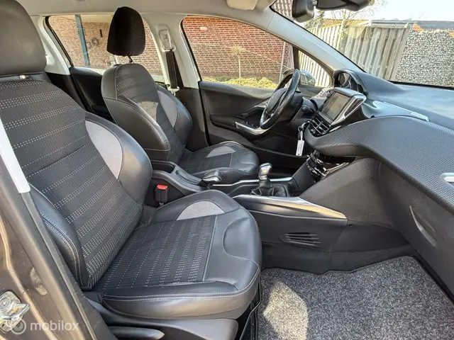 Peugeot 2008 1.6 VTi Allure / Garantie ! 2014 Benzine 12