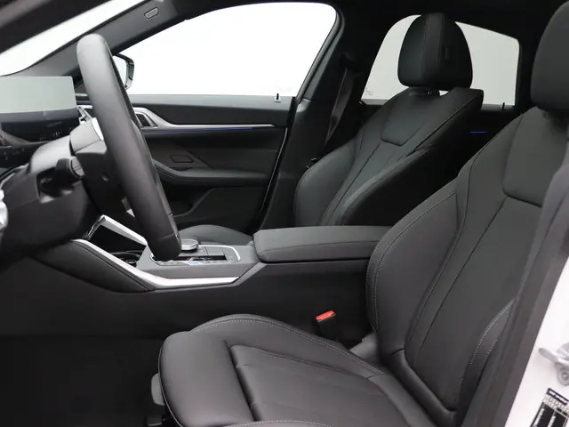 BMW i4 eDrive35 2025 Elektrisch 27