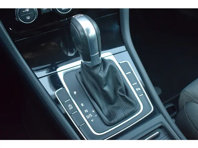 Volkswagen Golf 1.5 TSi Automaat Highline 2017 Benzine 10