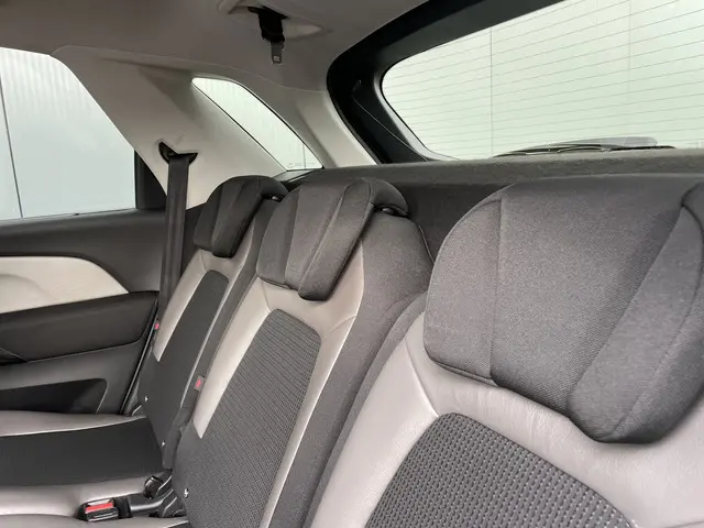 Citroën C4 Picasso 1.6 THP Exclusive 2013 Benzine 19