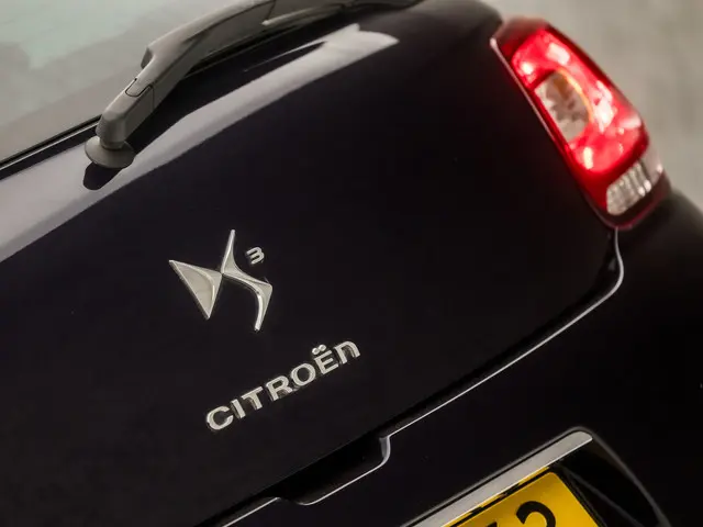 DS DS 3 1.2 VTi So Chic 2014 Benzine 22