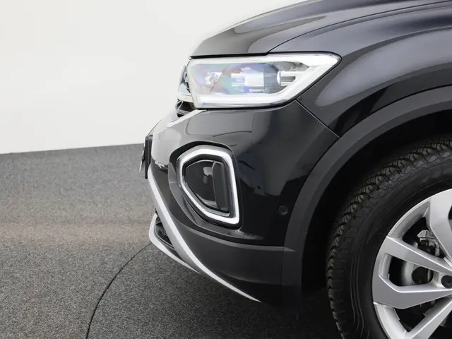 Volkswagen T-Roc 1.5TSI/150PK Style DSG 2025 Benzine 32