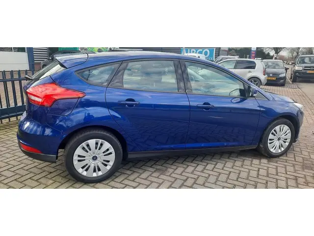 Ford Focus 1.0 Trend 2018 Benzine 3