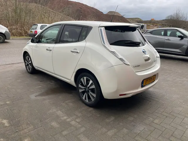 Nissan Leaf Tekna 30 kWh 2016 Elektrisch 17