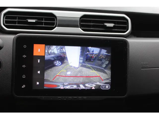 Dacia Duster 1.3 TCe 130 Journey 2023 Benzine 16