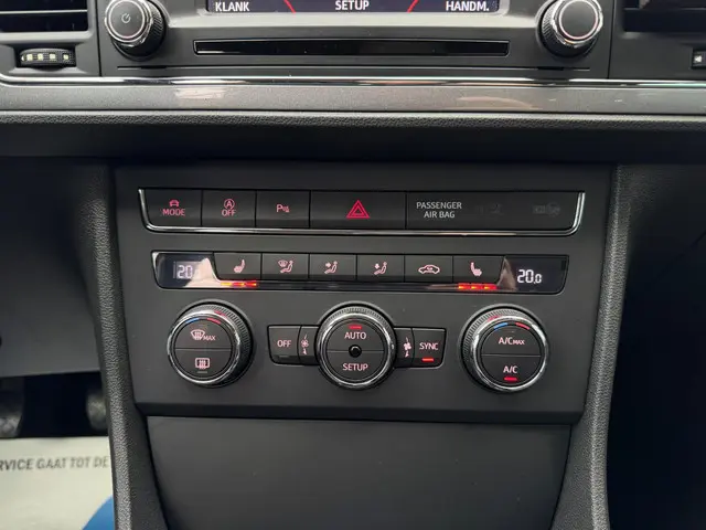 SEAT Leon 1.4 TSI FR 140pk / PDC / 2013 Benzine 10