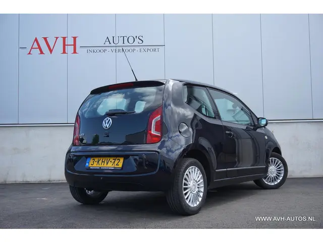 Volkswagen up! 3