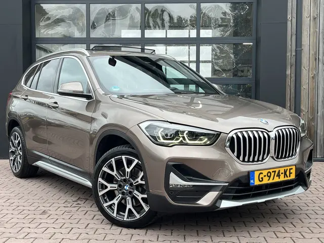 BMW X1 sDrive20i 192PK VDL Nedcar Edition 2019 Benzine 2