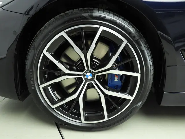 BMW 5 Serie Sedan 540i 2021 Benzine 41