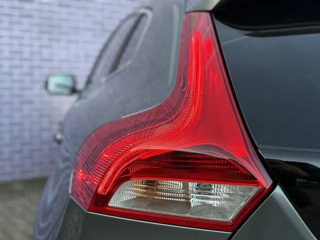 Volvo V40 1.5 T3 Polar+ Sport 2019 Benzine 8