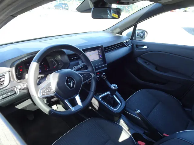 Renault Clio 1.0 TCe Intens 2022 Benzine 9