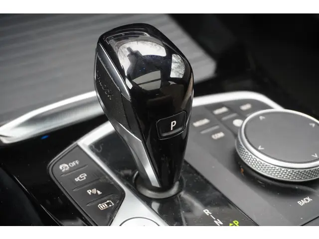 BMW X3 xDrive30e 2021 Hybride Benzine 12